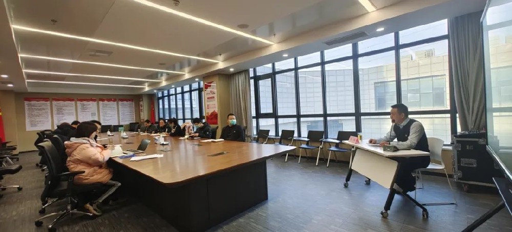 【黨建園地】鄭州控股公司黨委委員、副總經(jīng)理、工會(huì)主席李偉講授主題教育專題黨課