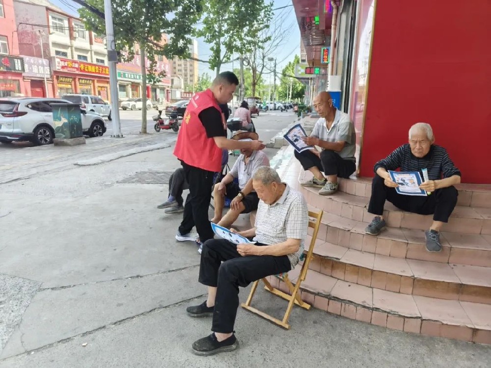 【精神文明建設(shè)】共建網(wǎng)絡(luò)文明 共享清朗空間│鄭投產(chǎn)業(yè)園公司聯(lián)合馬寨社區(qū)開展網(wǎng)絡(luò)文明傳播志愿活動