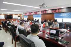 【鄭投產(chǎn)業(yè)園要聞】二七區(qū)區(qū)長蘇建設(shè)蒞臨園區(qū)主持召開招商引資重點項目推進會